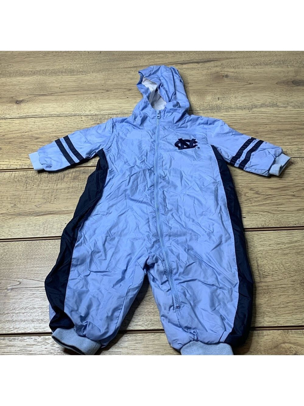 Starter Infant One Piece Nylon North Carolina Tarheels Suit Size 12 Months